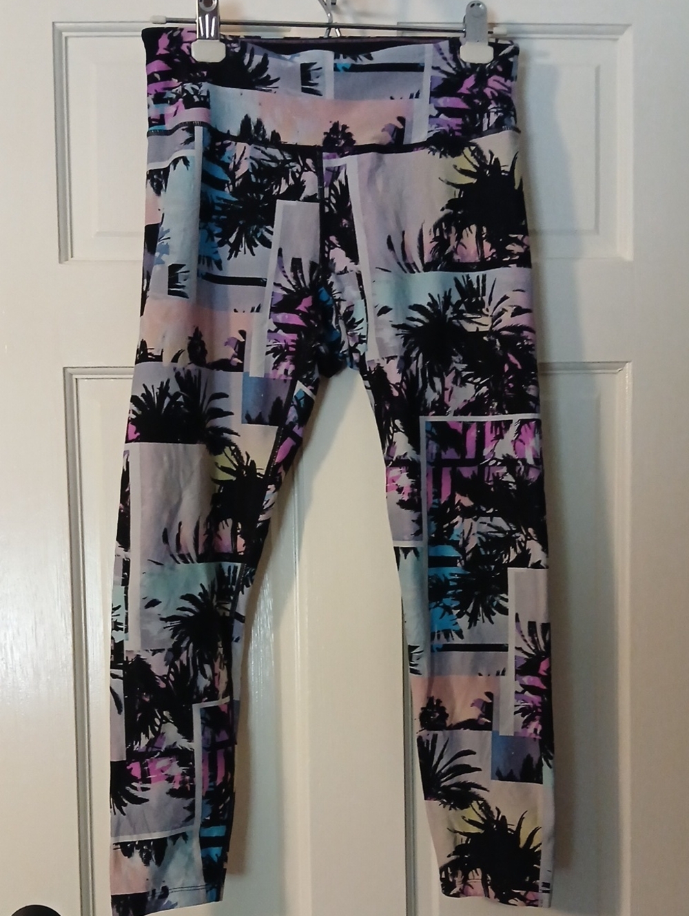 Calvin Klein Black Palm-Print Leggings with Pastel Accents